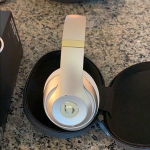 Beats Studio (Corded)